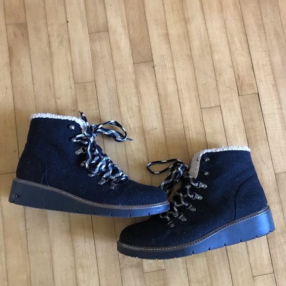 Dr.Scholl’s So Comfy Wedge Bootie - Picture 4 of 16